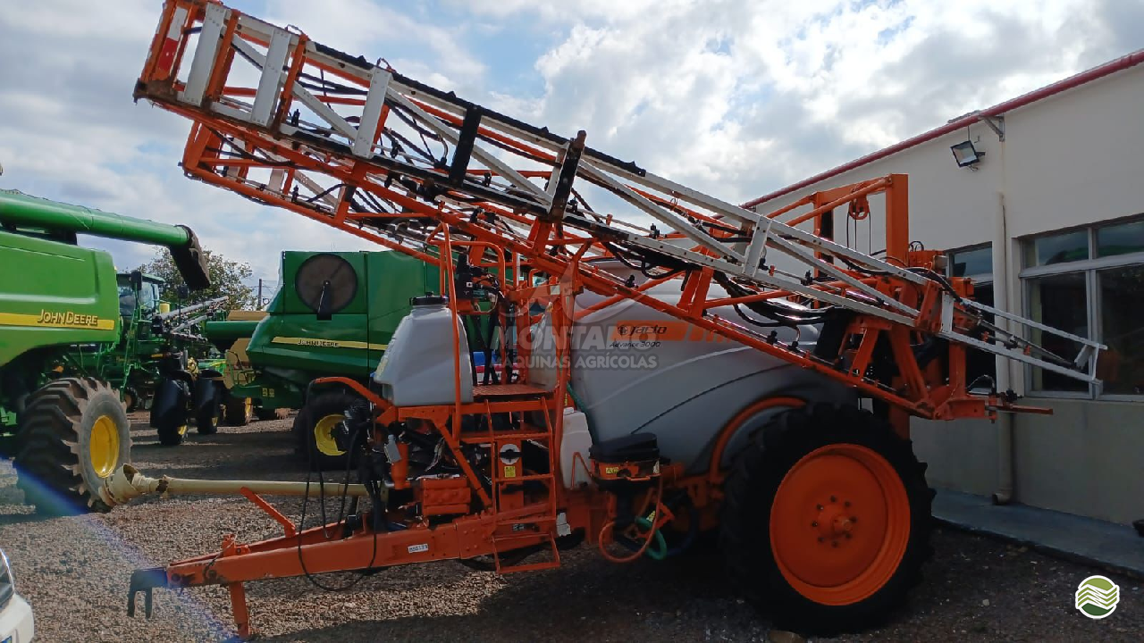 PULVERIZADOR JACTO ADVANCE 3000 AM24 Arrasto Montano Máquinas Agrícolas LAGOA VERMELHA RIO GRANDE DO SUL RS